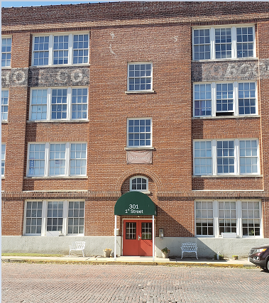 2025-04-10 11_17_07-Front of Bldg (4).jpg - Paint